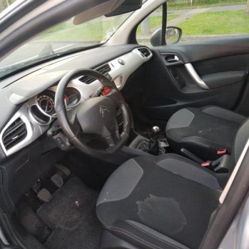 Ceinture arriere gauche CITROEN C3 2 Photo n°5