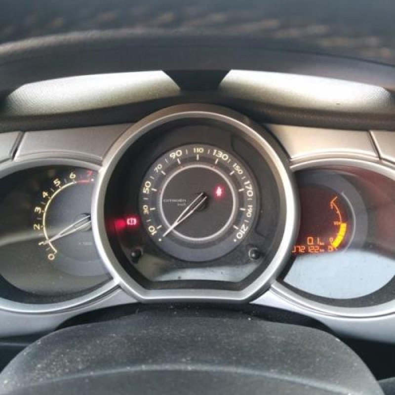 Ceinture arriere gauche CITROEN C3 2 Photo n°10