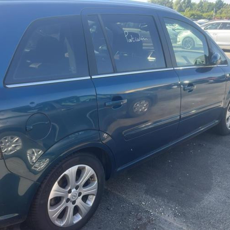 Moteur essuie glace arriere OPEL ZAFIRA B Photo n°16