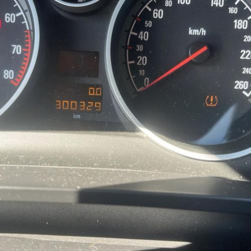Moteur essuie glace arriere OPEL ZAFIRA B Photo n°18