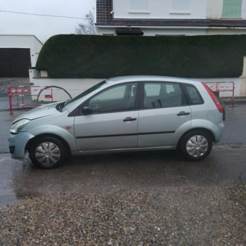 Boite de vitesses FORD FIESTA 5 Photo n°8