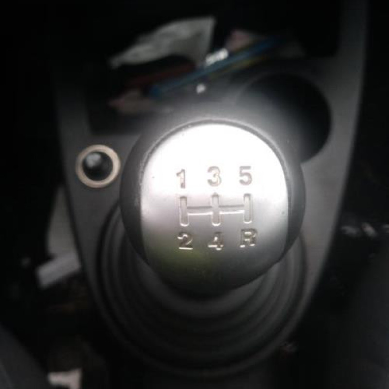 Boite de vitesses FORD FIESTA 5 Photo n°11