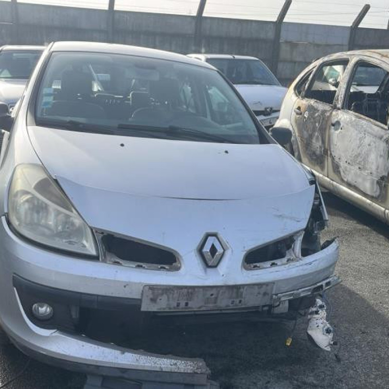 Boite de vitesses RENAULT CLIO 3 Photo n°1