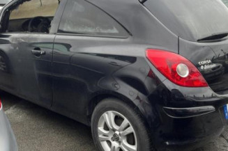Boite de vitesses OPEL CORSA D