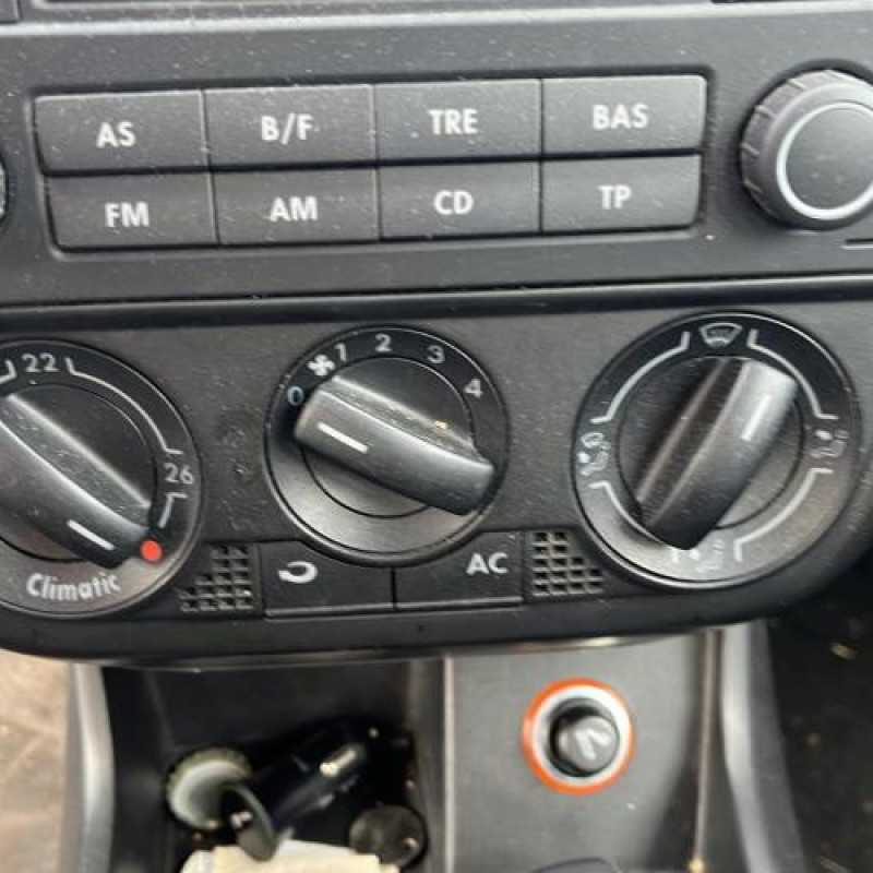 Boite de vitesses VOLKSWAGEN FOX Photo n°8