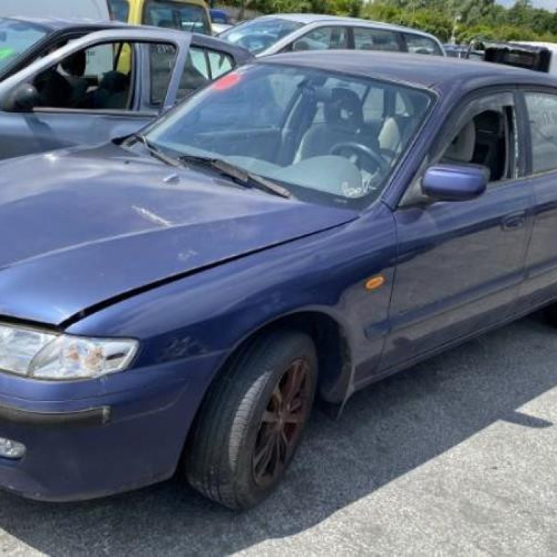 Malle/Hayon arriere MAZDA 626 4 Photo n°2
