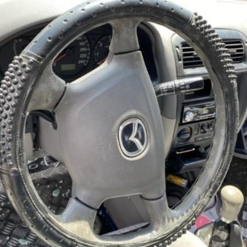 Malle/Hayon arriere MAZDA 626 4 Photo n°14