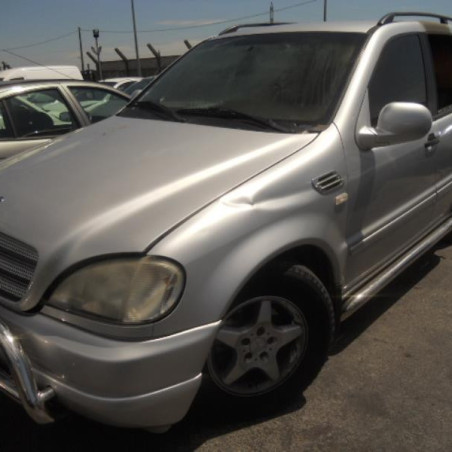 Capot MERCEDES CLASSE M 163 Photo n°1