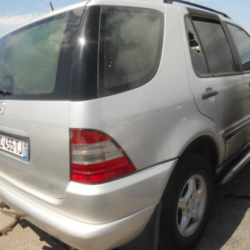 Capot MERCEDES CLASSE M 163 Photo n°3