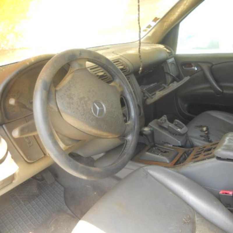 Capot MERCEDES CLASSE M 163 Photo n°5