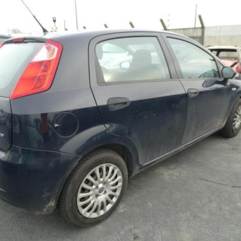 Ceinture arriere gauche FIAT GRANDE PUNTO Photo n°3