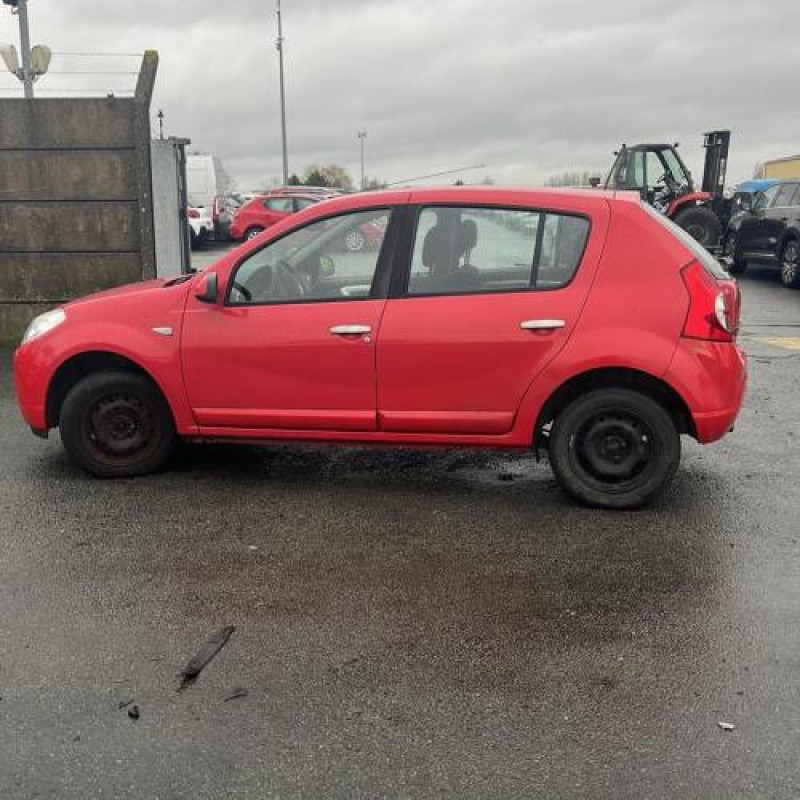 Calandre DACIA SANDERO 1 Photo n°8