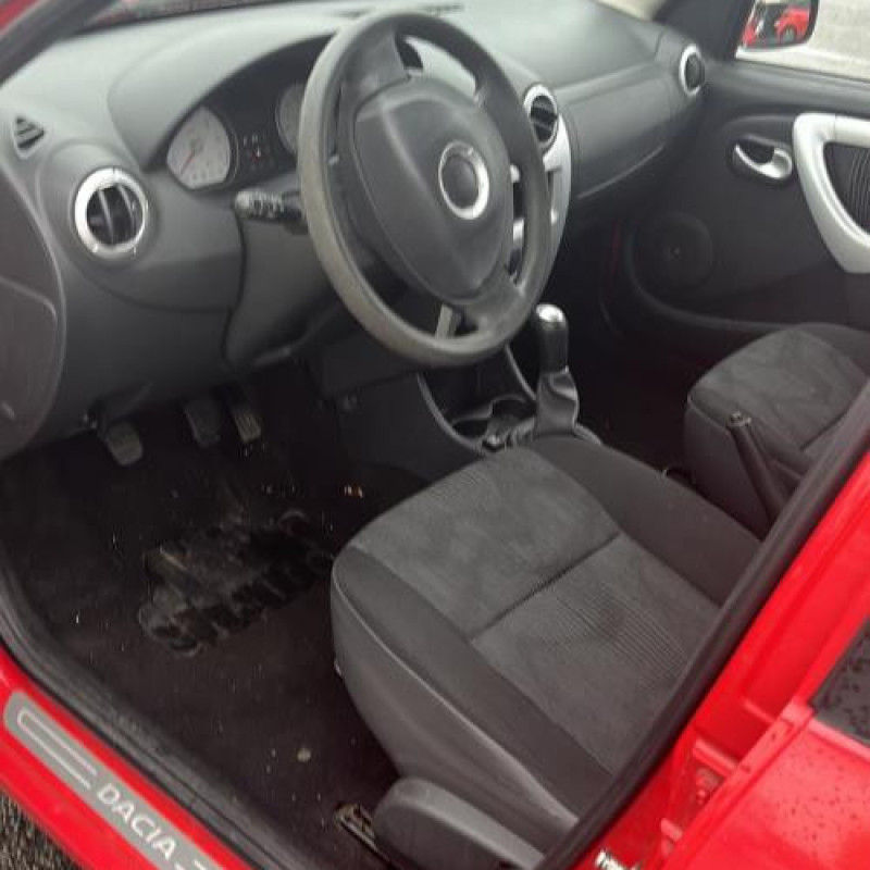 Calandre DACIA SANDERO 1 Photo n°9