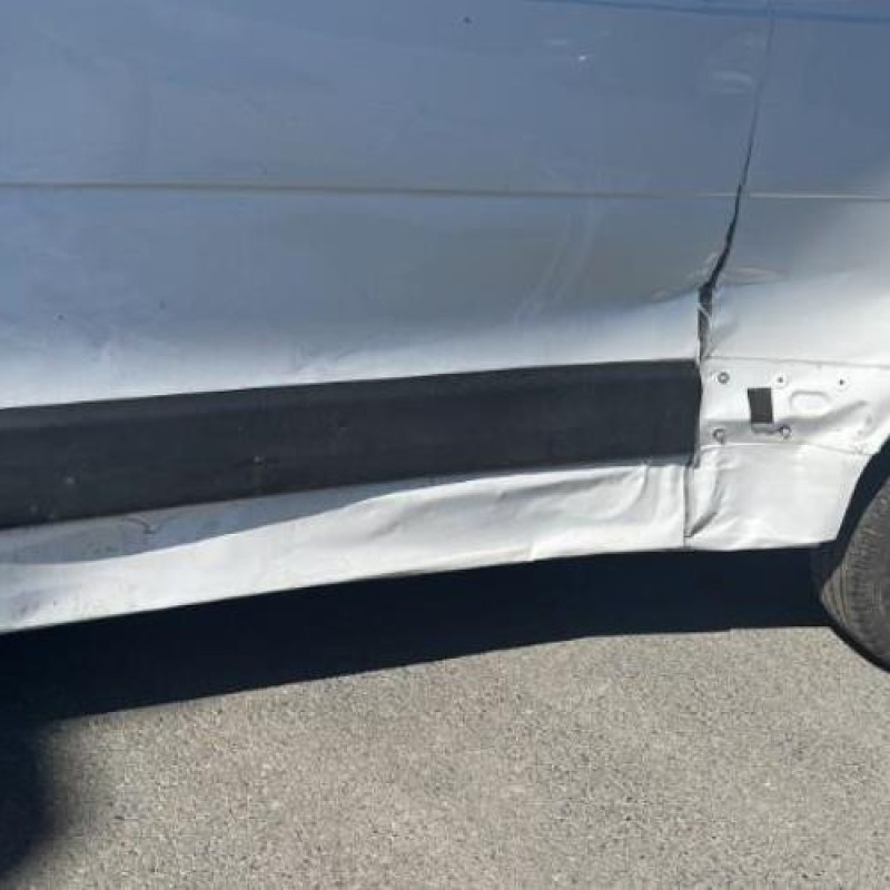 Air bag conducteur RENAULT MASTER 3 Photo n°8