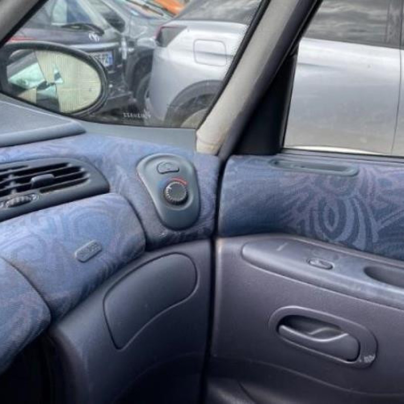 Porte arriere droit RENAULT ESPACE 3 Photo n°16