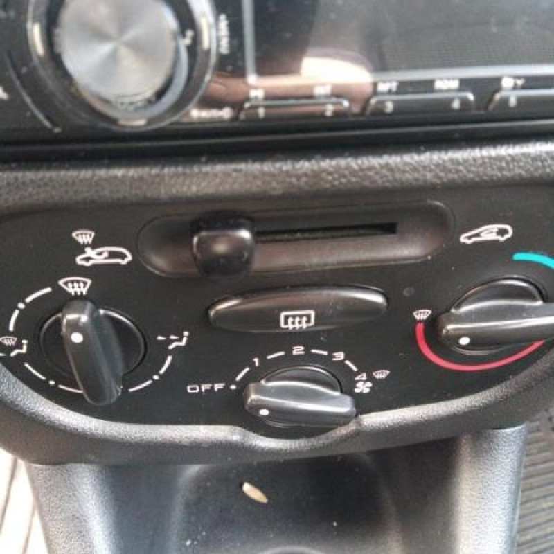 Cric PEUGEOT 206+ Photo n°9