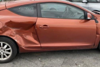 Bouton de coffre RENAULT MEGANE 3