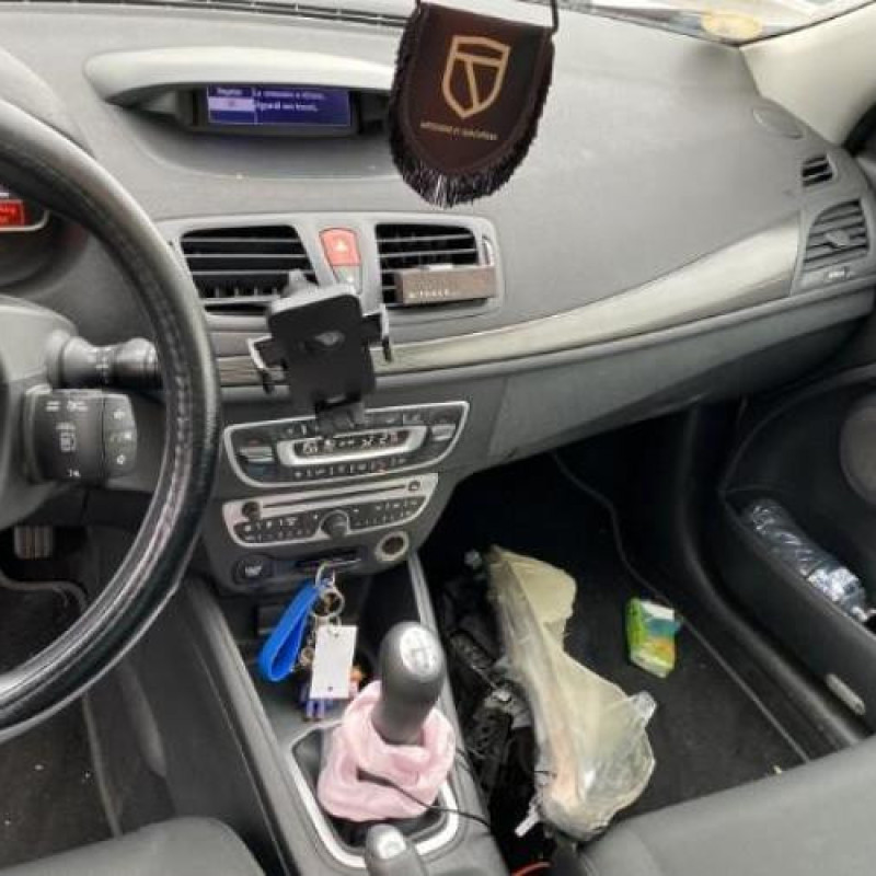 Vase de lave glace RENAULT MEGANE 3 Photo n°12