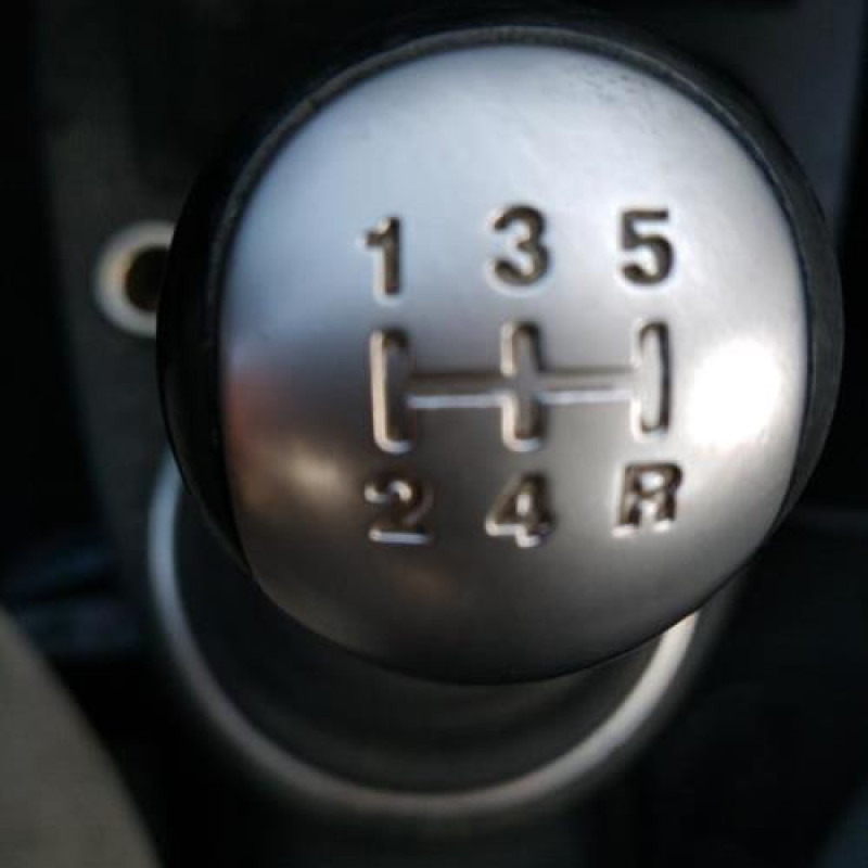Moteur FORD FIESTA 5 Photo n°8