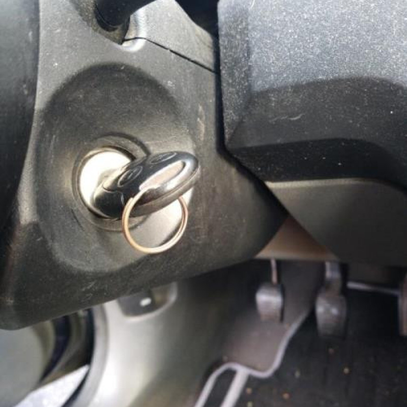 Moteur FORD FIESTA 5 Photo n°10