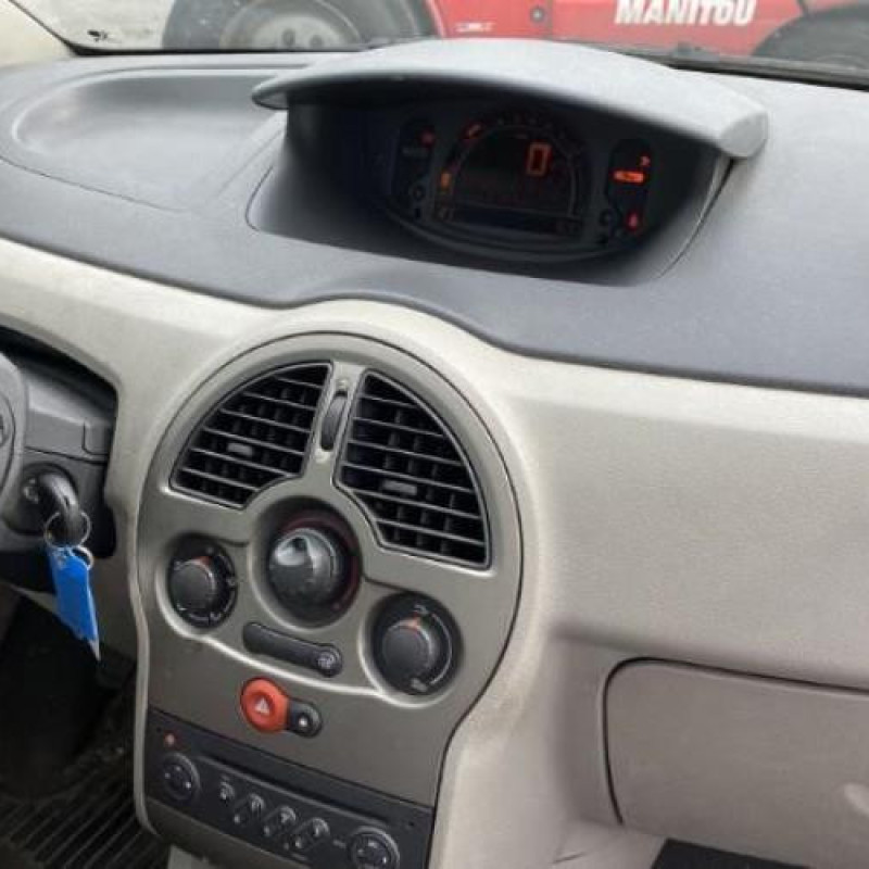 Moteur RENAULT MODUS Photo n°15
