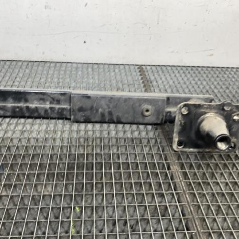 Renfort pare choc avant (traverse) PEUGEOT 5008 1 Photo n°5