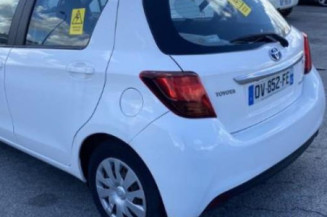Serrure avant droit TOYOTA YARIS 3