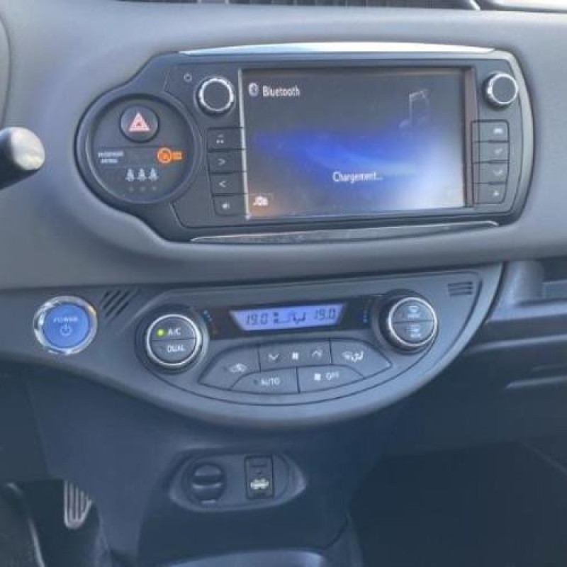 Serrure avant droit TOYOTA YARIS 3 Photo n°13
