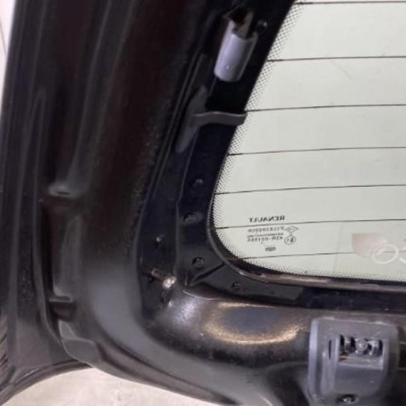 Malle/Hayon arriere RENAULT TWINGO 2 Photo n°11