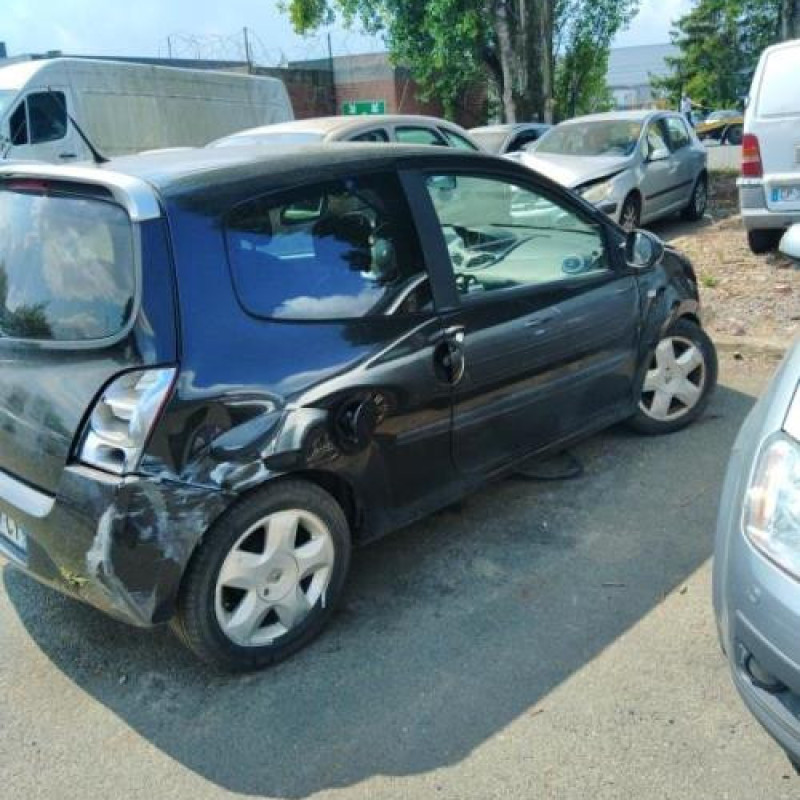 Malle/Hayon arriere RENAULT TWINGO 2 Photo n°17