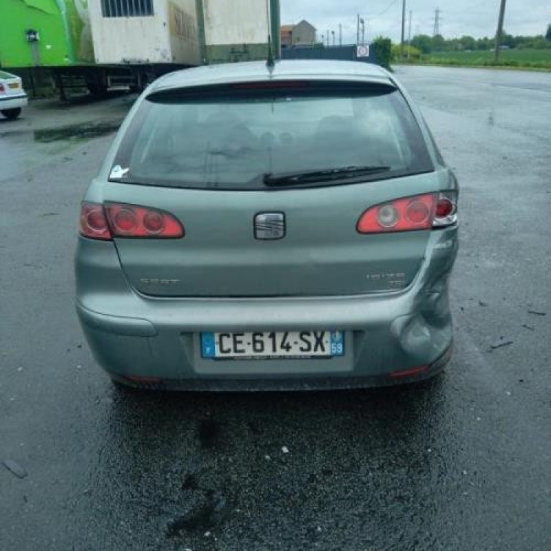 Capot SEAT IBIZA 3 Photo n°13