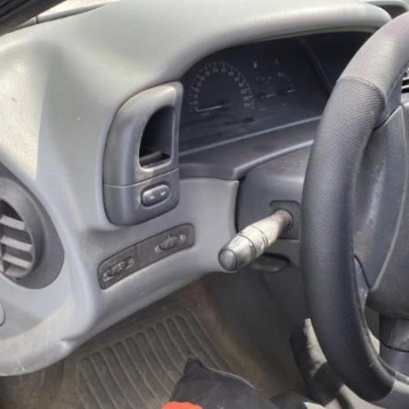 Leve vitre electrique avant droit RENAULT LAGUNA 1 Photo n°11