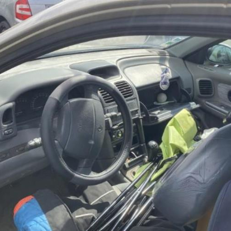 Leve vitre electrique avant droit RENAULT LAGUNA 1 Photo n°17