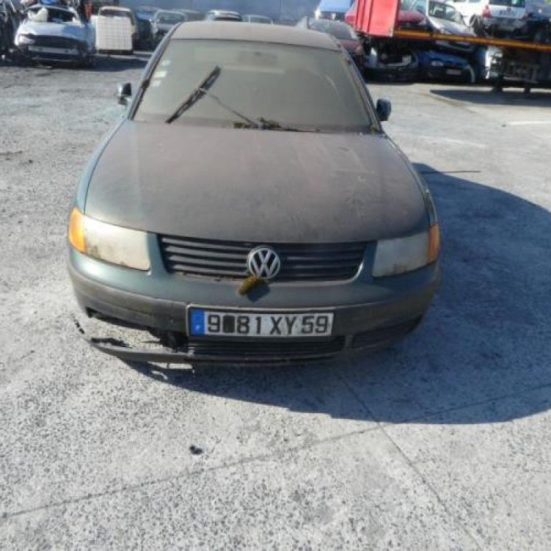 Aile avant droit VOLKSWAGEN PASSAT 4 Photo n°7