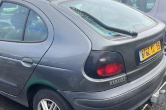 Malle/Hayon arriere RENAULT MEGANE 1