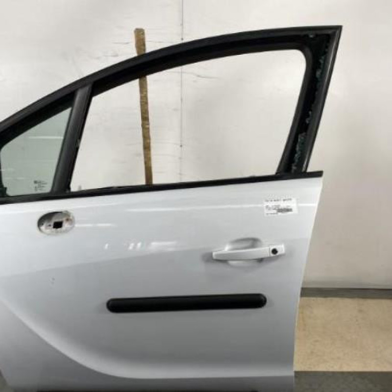 Porte avant gauche OPEL MERIVA B Photo n°1