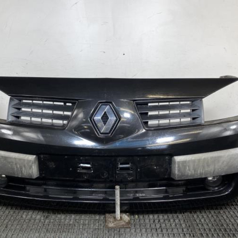 Pare choc avant RENAULT MEGANE 2 Photo n°1