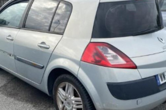 Pare choc avant RENAULT MEGANE 2