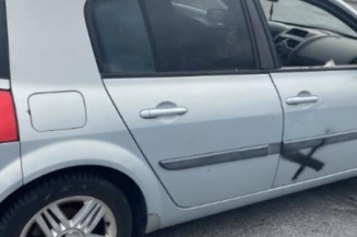 Pare choc avant RENAULT MEGANE 2