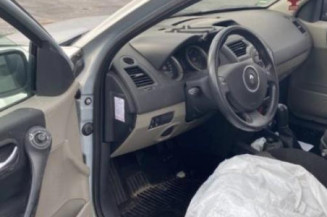 Pare choc avant RENAULT MEGANE 2