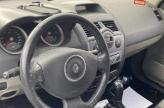 Pare choc avant RENAULT MEGANE 2