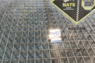 Vitre avant gauche NISSAN ALMERA 2