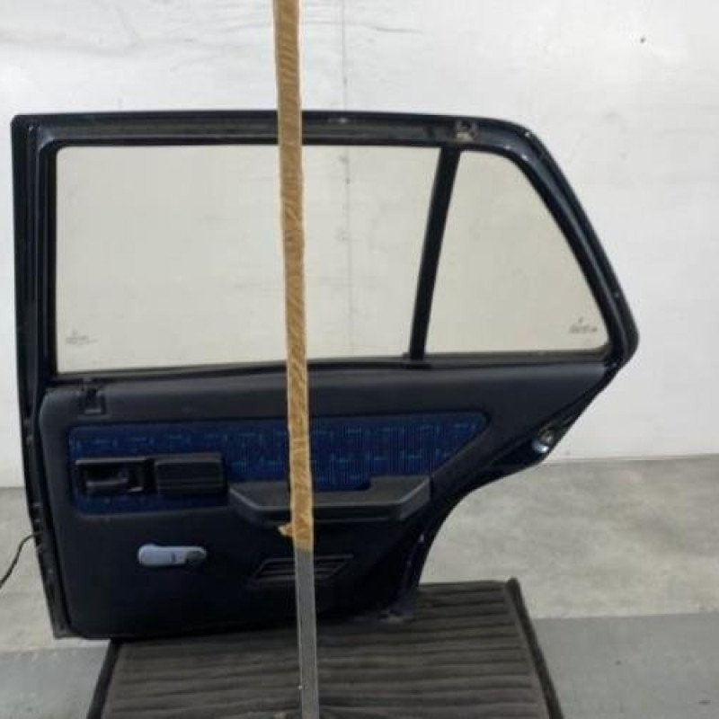 Porte arriere droit PEUGEOT 205 Photo n°8