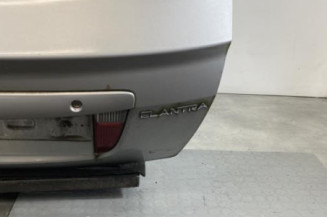 Malle/Hayon arriere HYUNDAI ELANTRA 1
