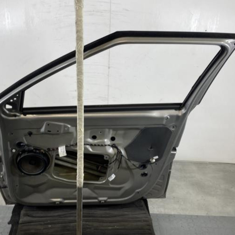 Porte avant droit SKODA FABIA 2 Photo n°6