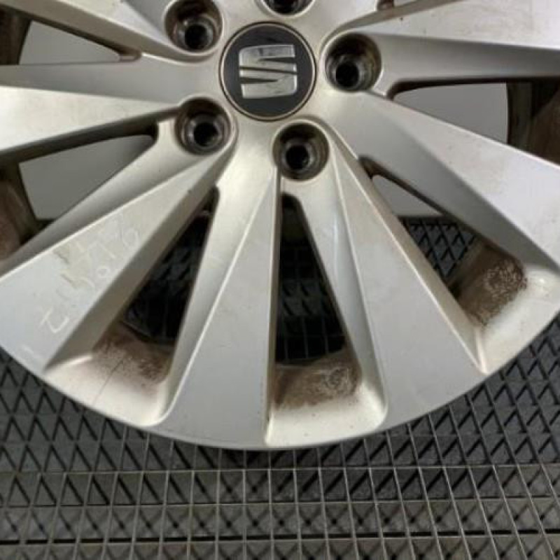 Jante SEAT ARONA Photo n°3