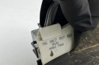 Serrure avant droit CITROEN C4 1