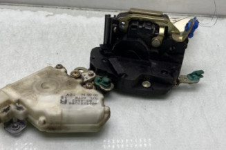 Serrure avant droit NISSAN ALMERA 2