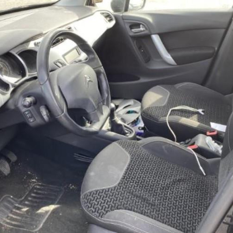 Serrure avant gauche CITROEN C3 2 Photo n°17