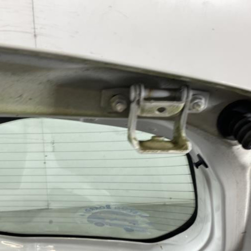 Malle/Hayon arriere FORD KA 2 Photo n°9